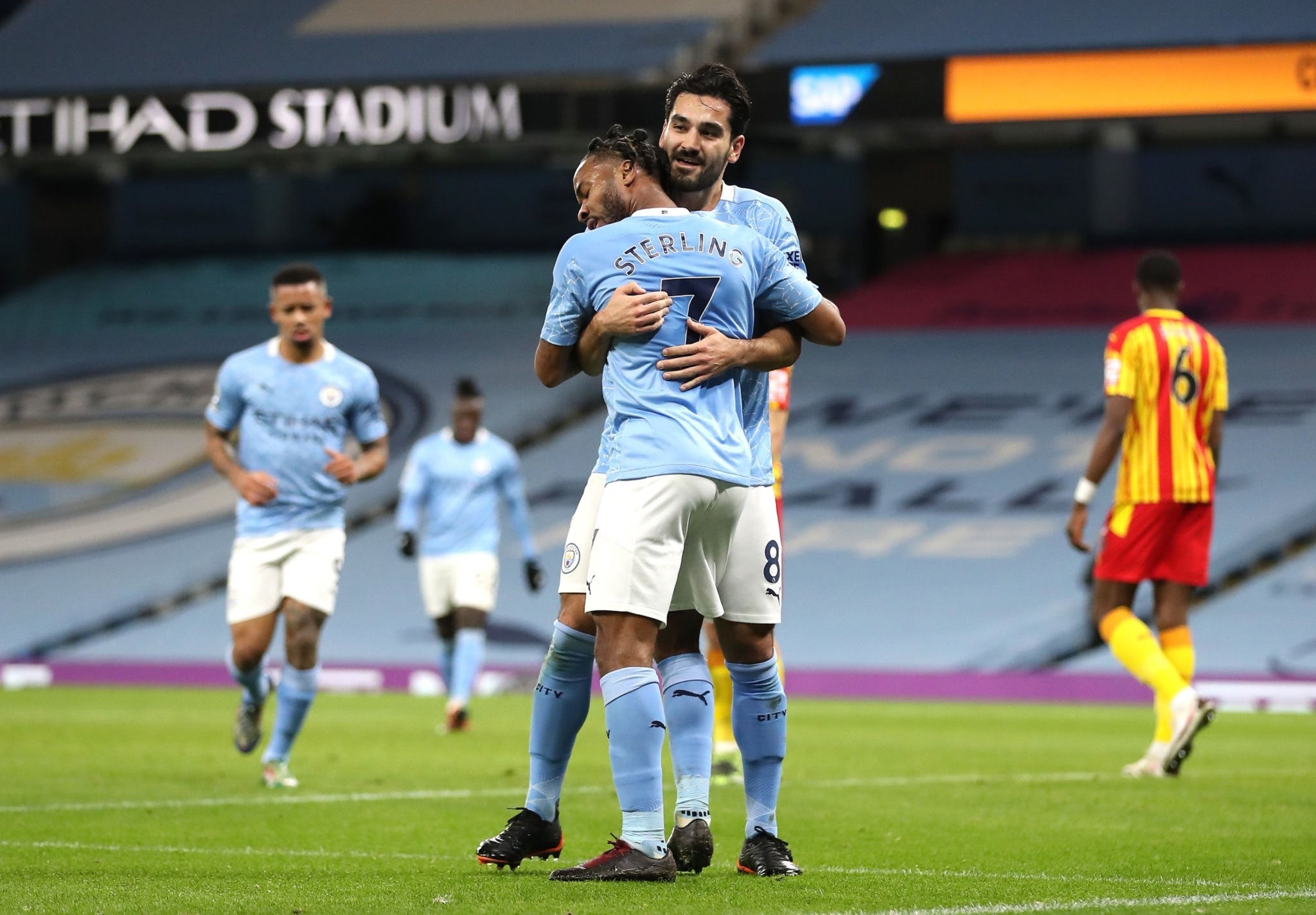 竞争激烈 竞争激烈