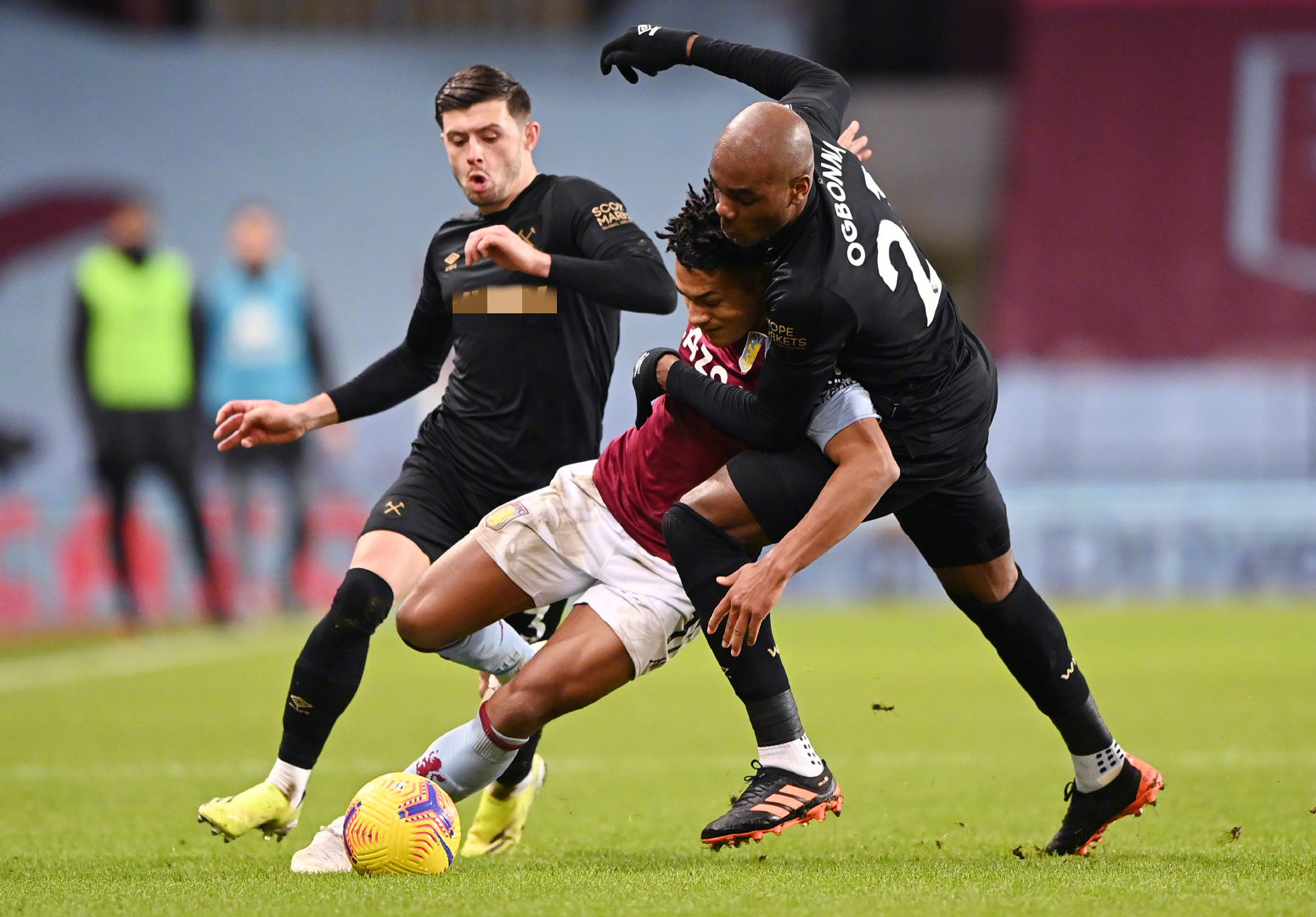 也体现在青 也体现在青